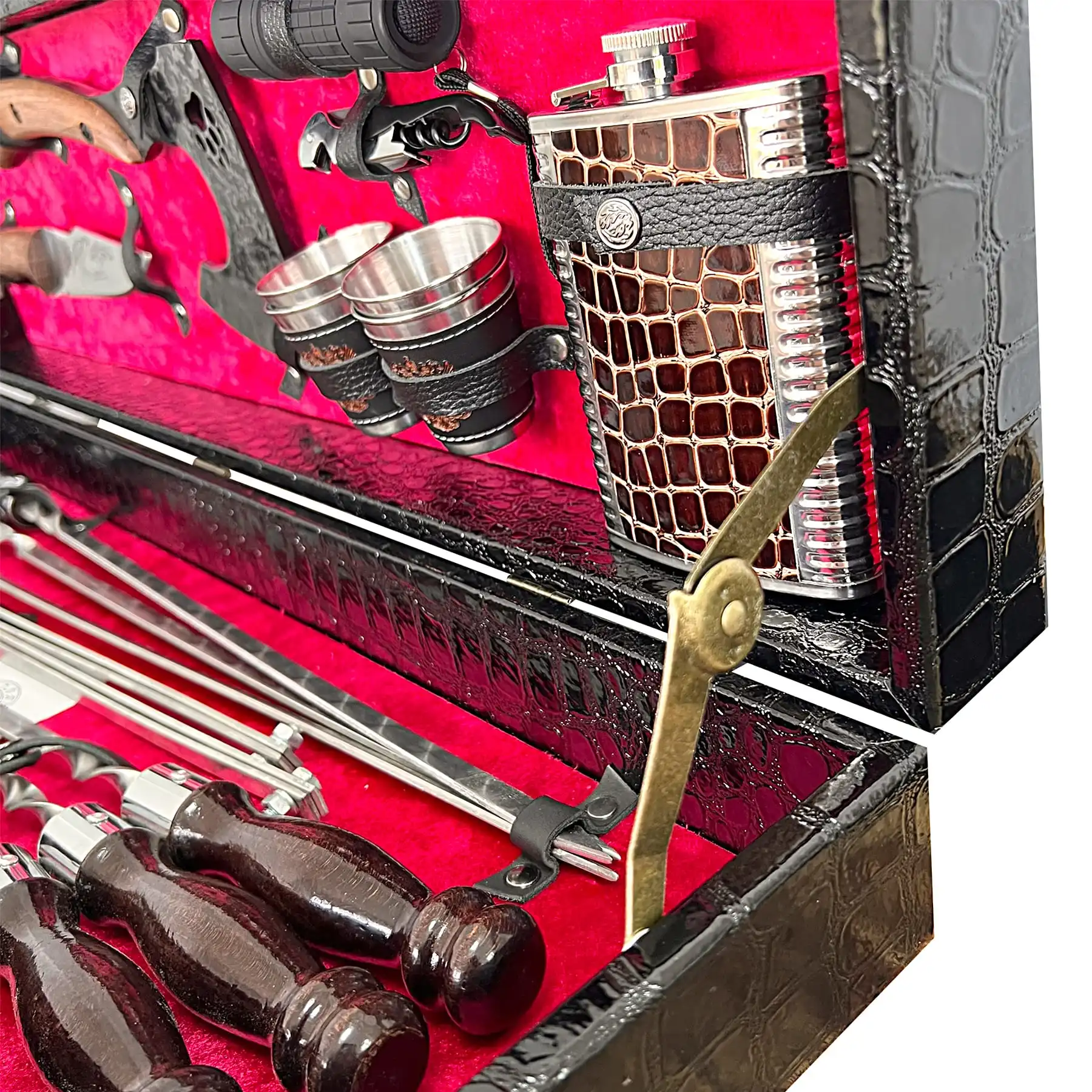 Набор для шашлыка в кейсе. Набор 555 для пикника кейс люкс на 6 персон кл6. Шашлычный набор в кейсе. Набор шампуров hartsman кизляр. Набор для шашлыка.