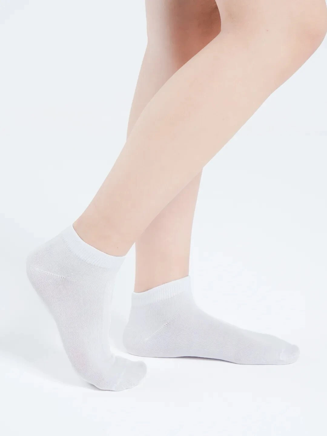 Озон носки хлопок. Носки белые короткие хлопок. Носки белые короткие женские. Носки черные короткие. Женские носки белые короткие домашние.