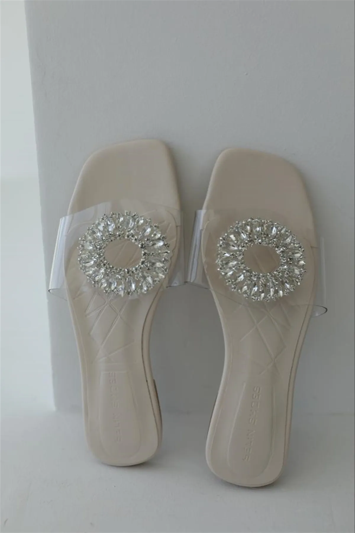 2022 Women's Rhinestones transparent Flat Summer Embellished Squared Toe Flats Lady Fashion Outdoor Slippers Luxury Flat Shoes