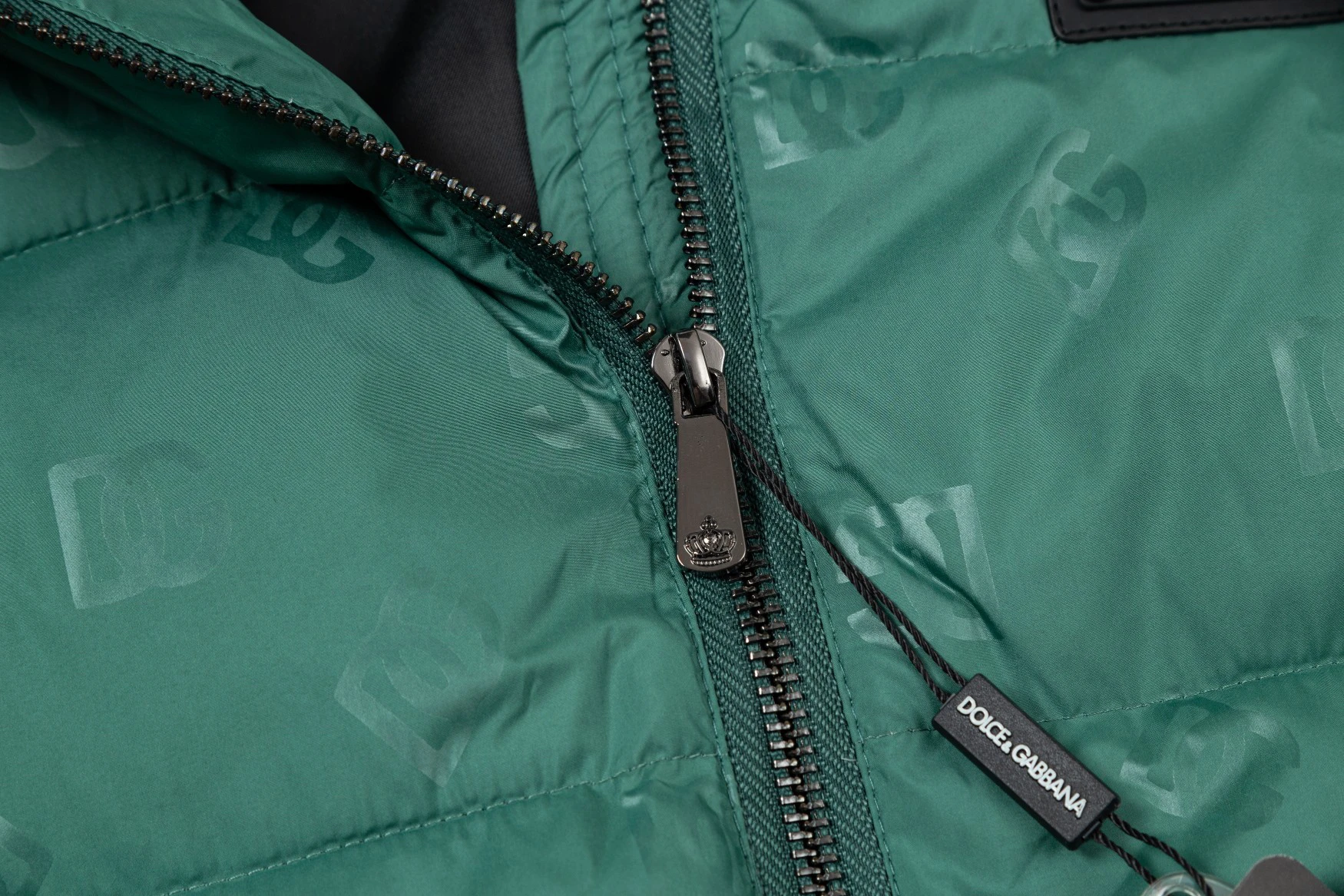 Официальный лимитированный пуховик DOLCE &amp GABBANA супер универсальный модный и