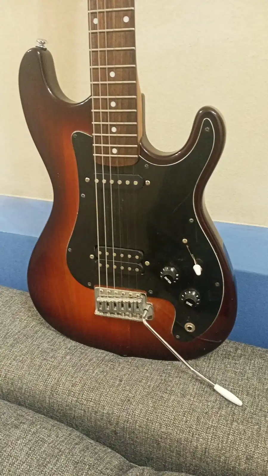Б/у Made In Indonesia Samick Vantage Stratocaster. Быстрая Доставка |