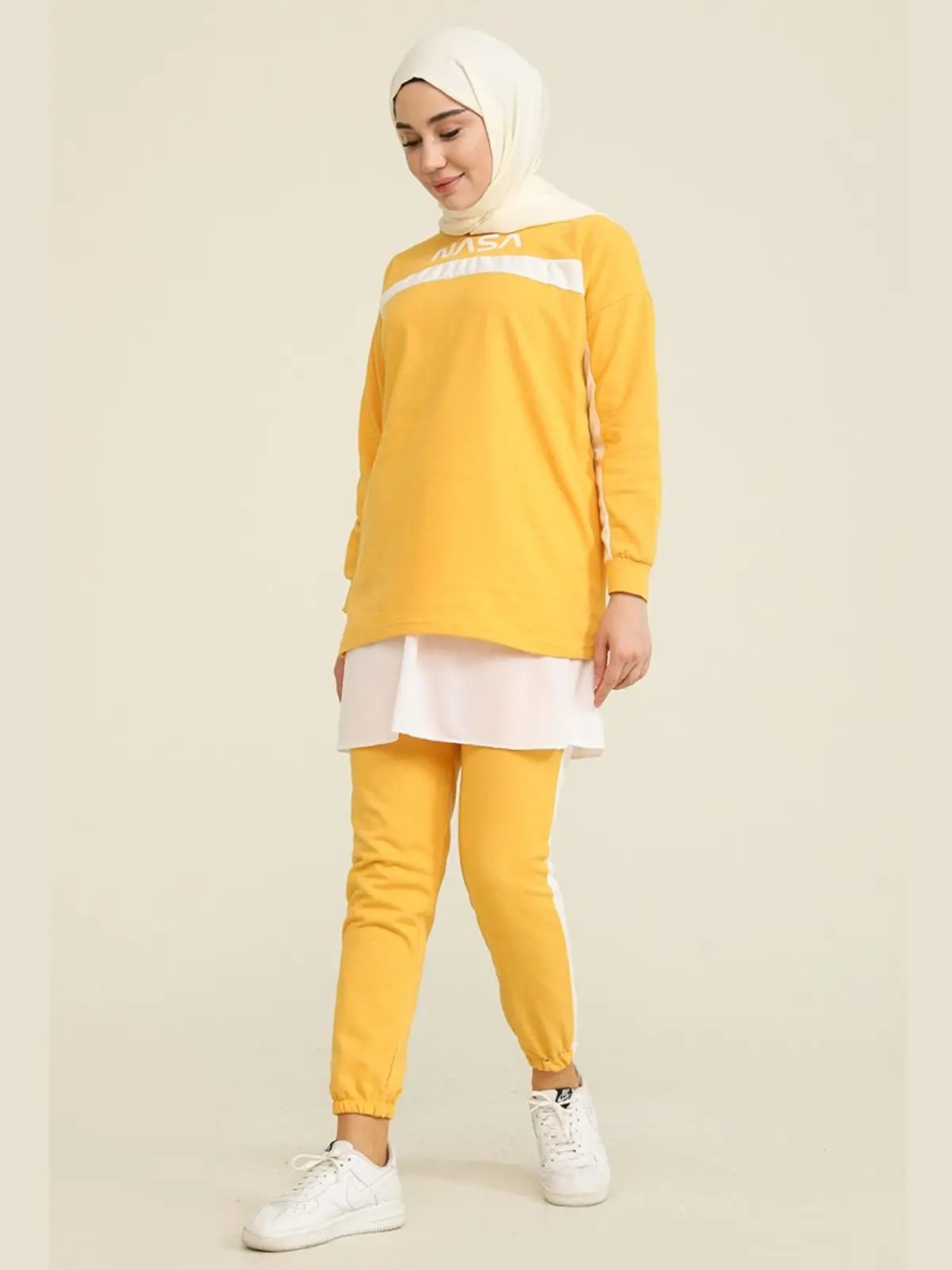 

Written Cotton Tracksuit Set Unlined Long Sleeve Stripped Zero Collar Seasonal Elastic Waist Sports Muslim Fashion Hijab