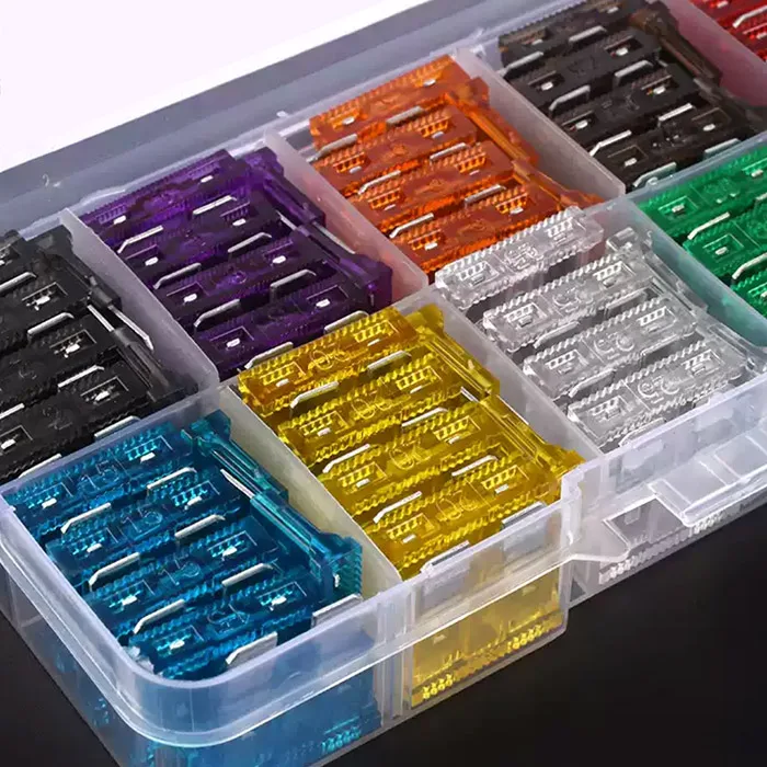 Комплект автомобильных предохранителей Albka 120p