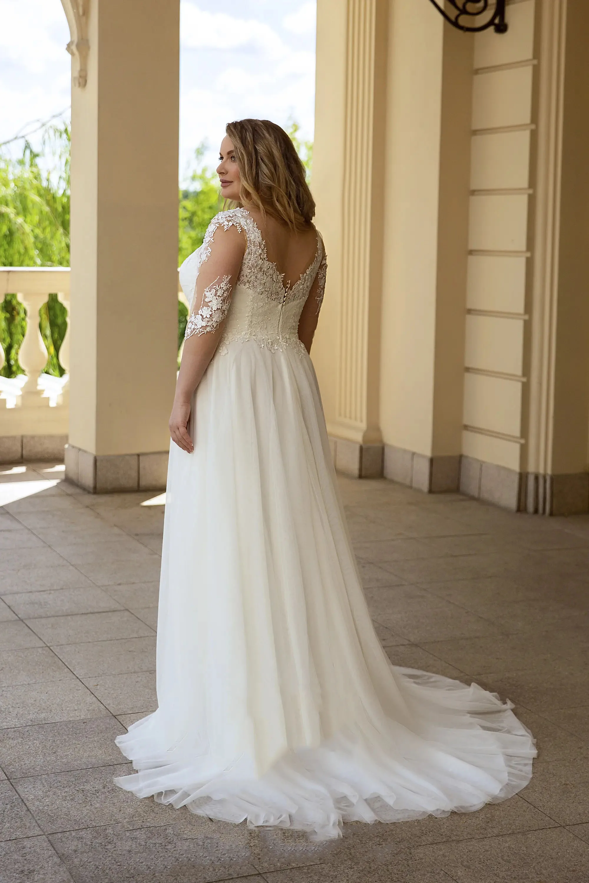 Фото EVON BRIDAL Элегантное кружевное свадебное платье Tendernes с аппликацией из тюля с короткими рукавами и v-образным вырезом, большие размеры, трапециевидное платье Vestidos De Novia по индивидуальному заказу №2