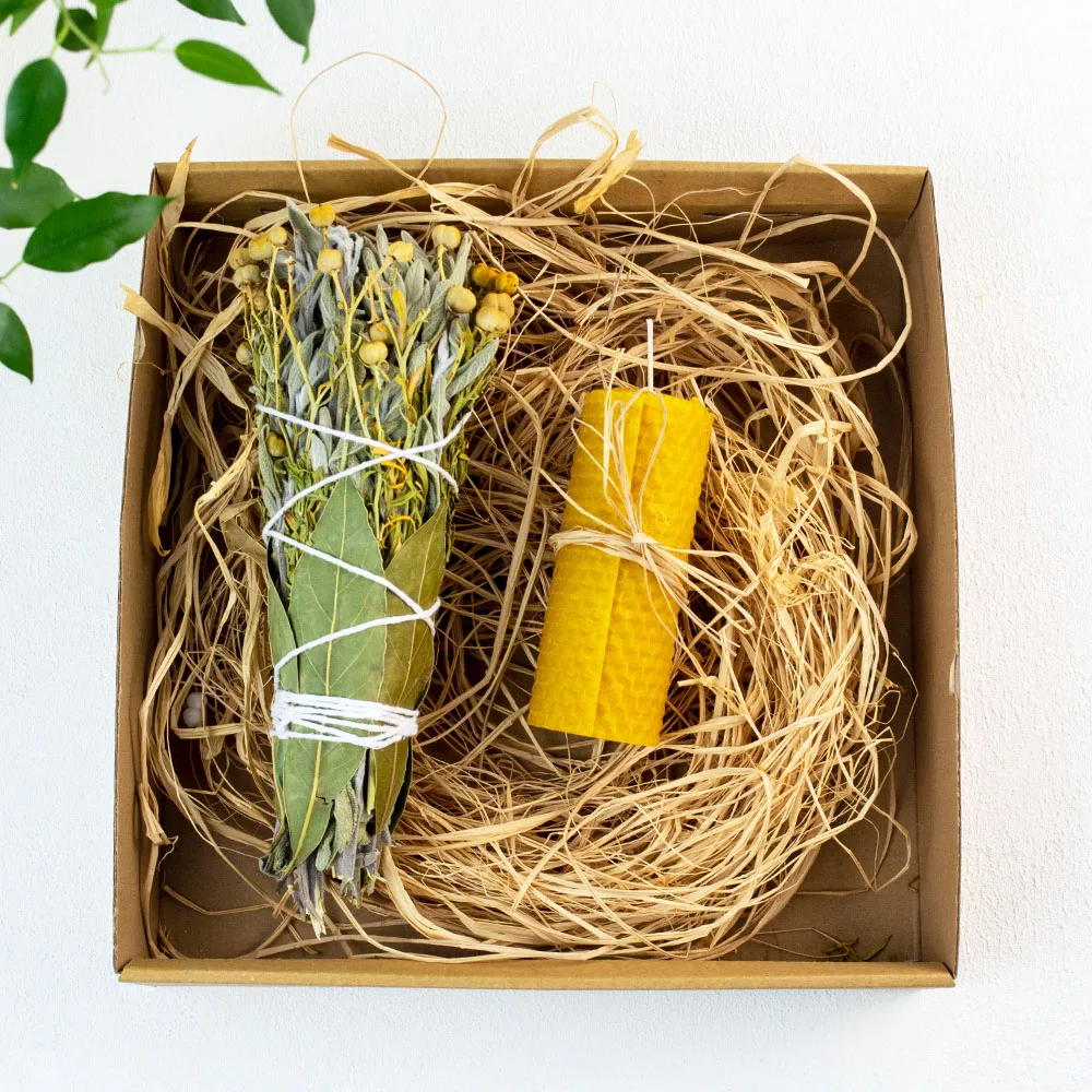 2Pcs Yoga and Meditation Ritual Set Natural Handmade Beeswax Candle Sage Bay Leaf Aroma Therapy Incense Bundle Exclusive Gift Bo