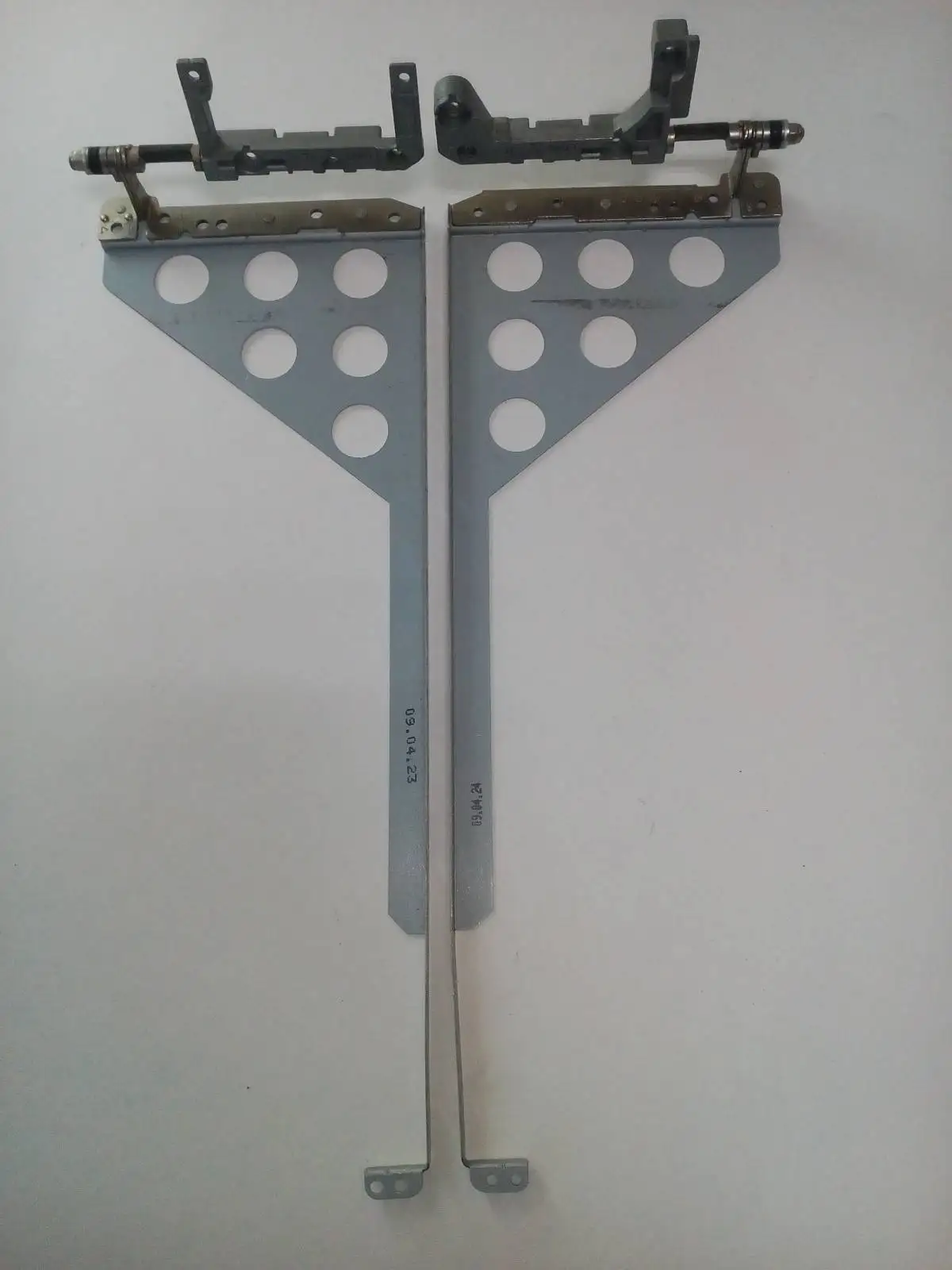 Петли матрицы Toshiba Satellite P300D-20U