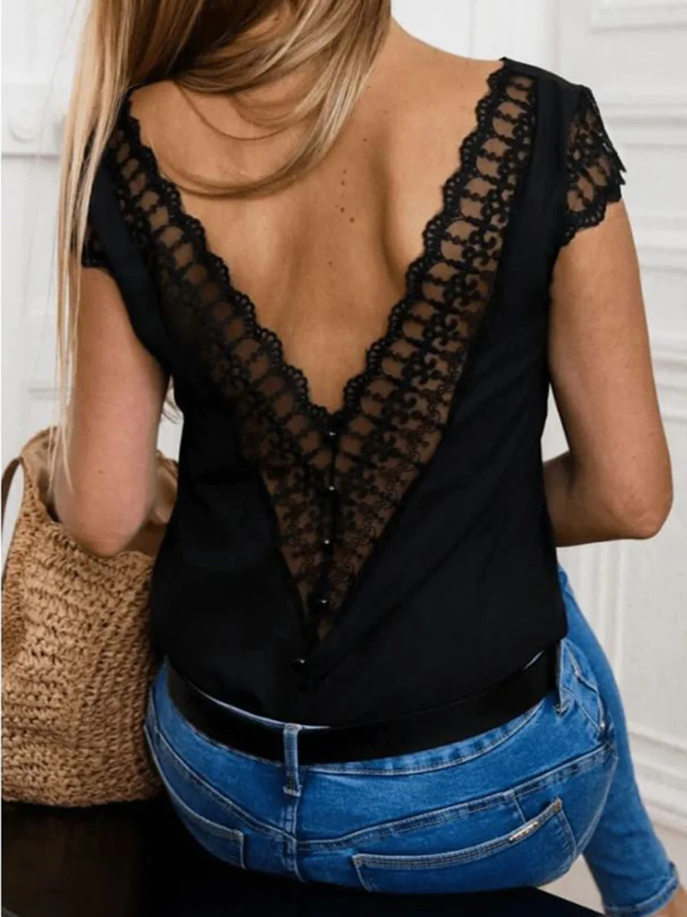 

Future Time Solid Color V-neck Lace Stitching Hollow V Halter Button Sexy Top Hollow Out Dresses Ladies Four Colors SP418