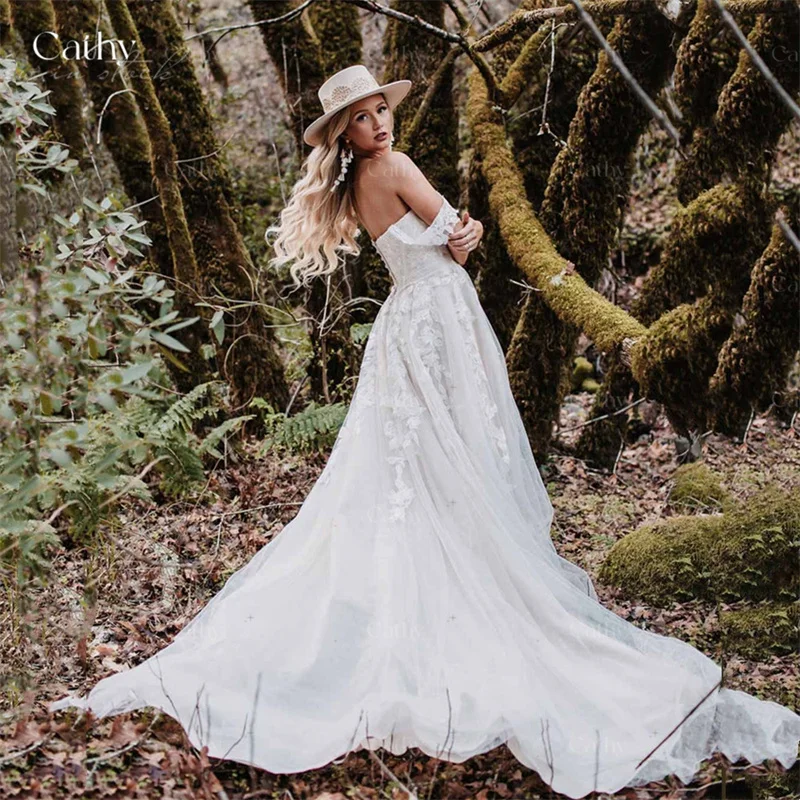 

Grace Off The Shoulder Vestidos De Fiesta Lace Embroidery A-line Wedding Dress Tulle Sweep Train Wedding Gown For Bride 2022