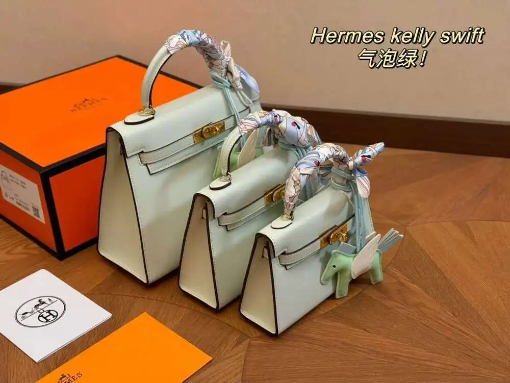 Новая Сумка На Плечах |