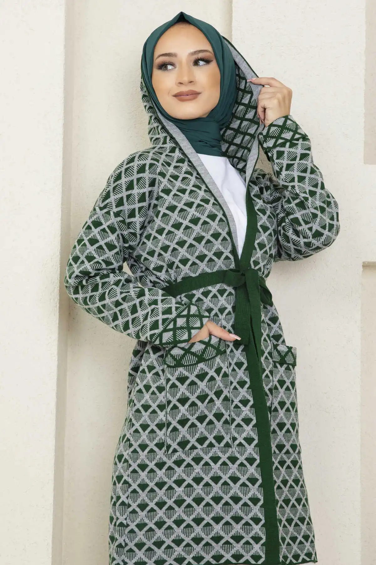 Women Clothing Triangle Patterned Hooded Hijab Cardigan Abaya Femme Sweater 2022 Autumn Korean Knitted Loose Jacket Patchwork
