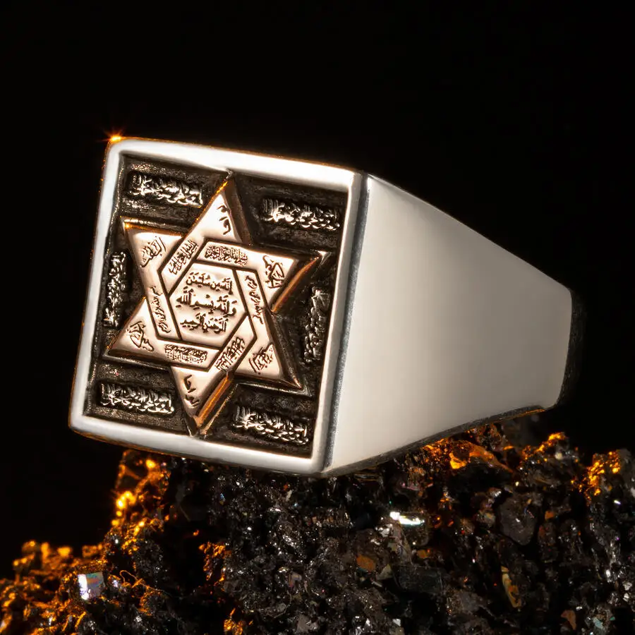 Мужское квадратное серебряное кольцо 925 пробы