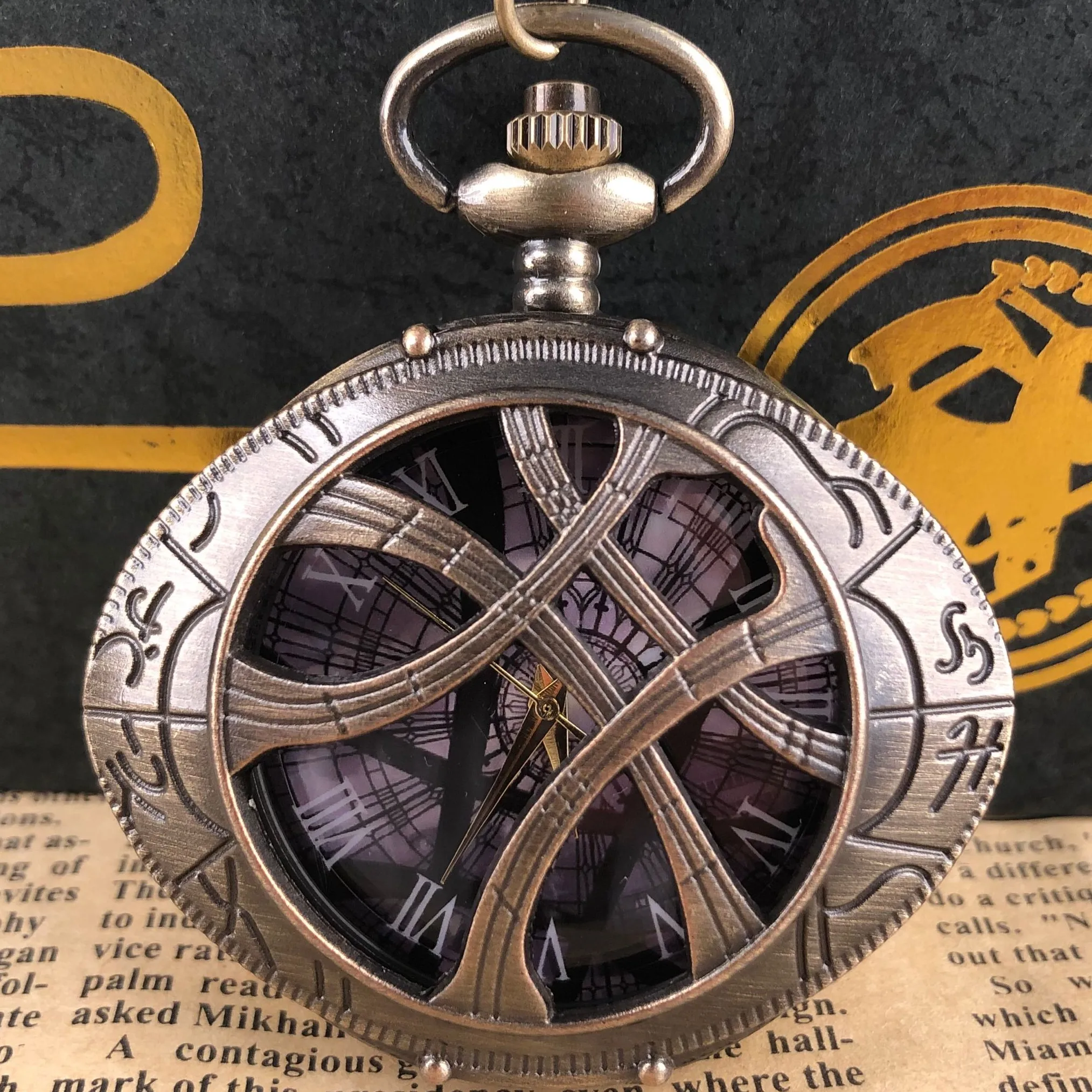 Карманные часы с полым глазом Agamotto, кварцевые карманные часы в стиле ретро, Необычные антикварные ожерелье-сувенир, Подарочные часы на цепочке для свитера