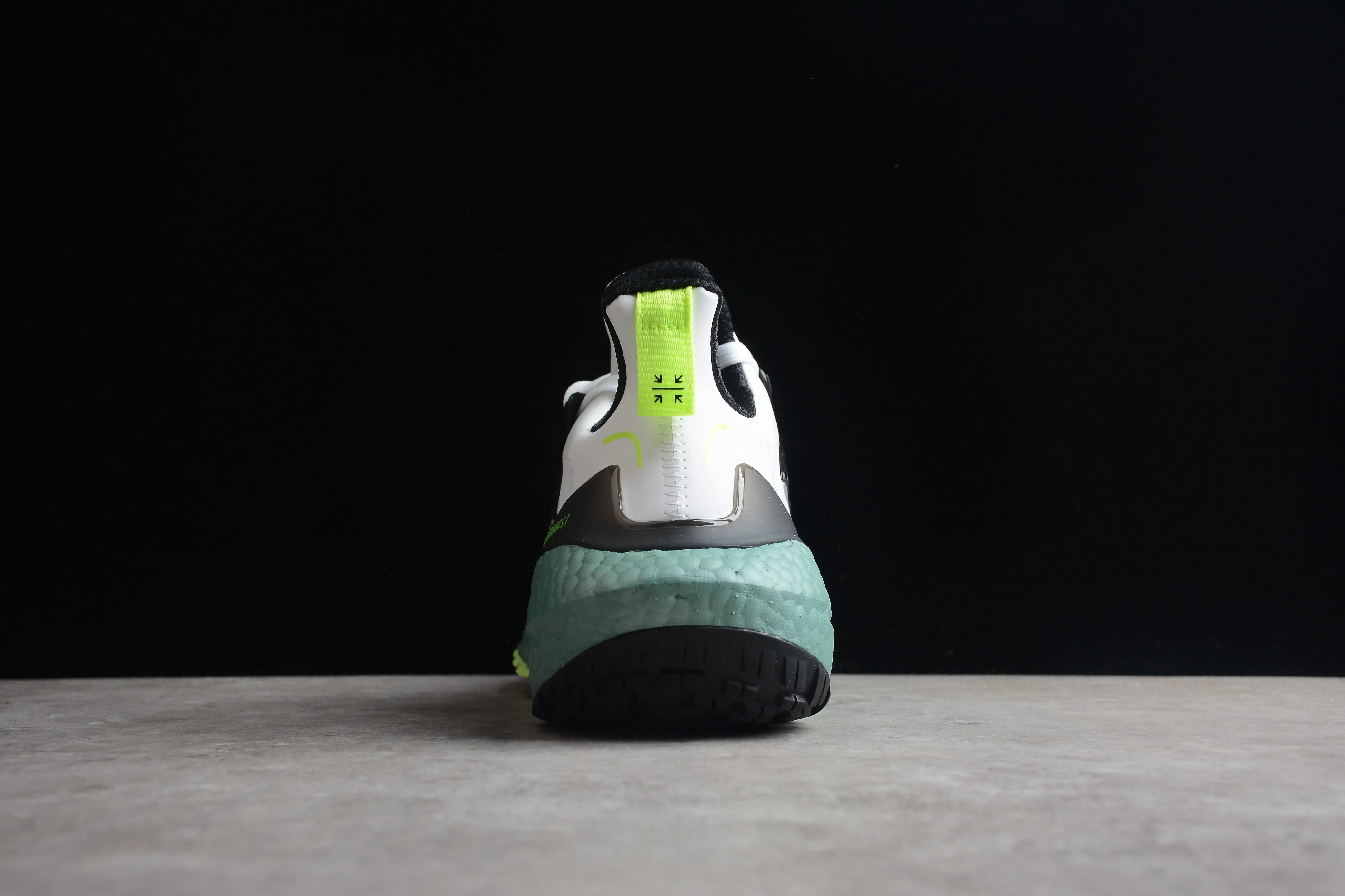 Кроссовки Ultra Boost 21 UB21 S23898