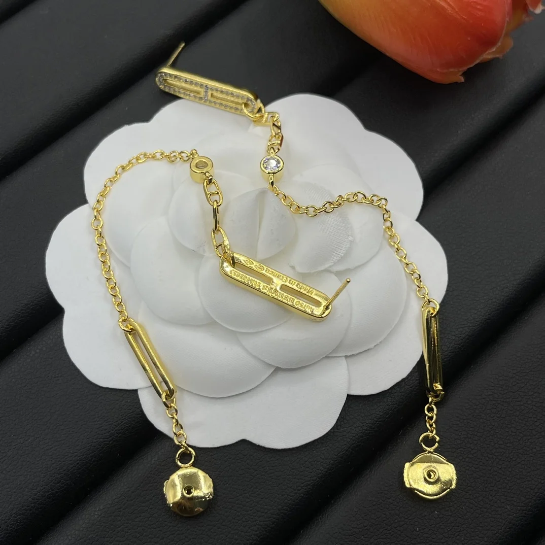 копия 1: 1 Крошечные Металлические Гвоздики Для Женщин Серьги Золотого Цвета