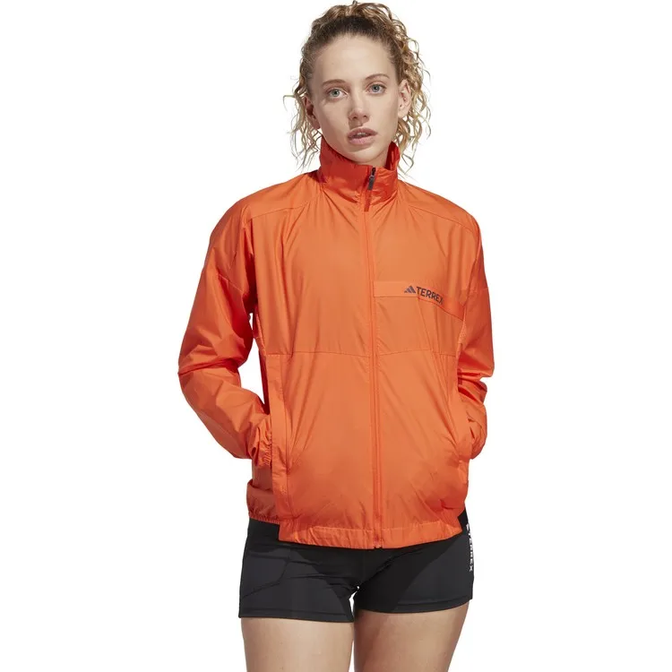 Женская оранжевая куртка Adidas