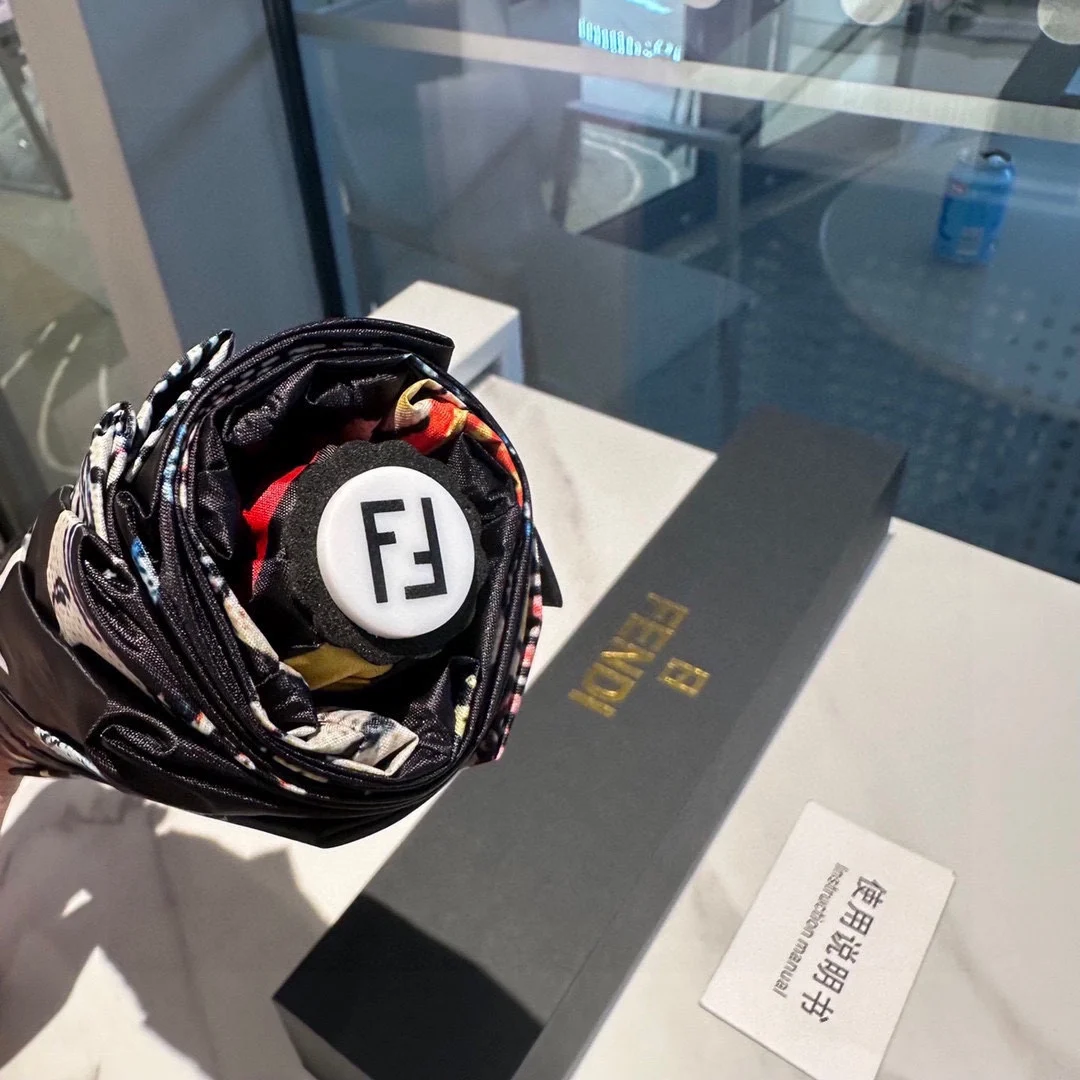 Fendi Полностью автоматический зонт Фенди от солнца
