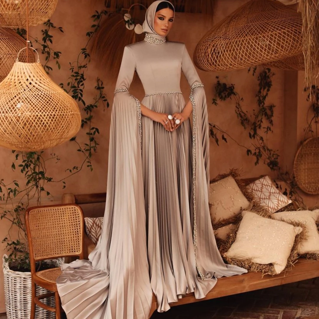 

Fairytale Halter Prom Dresses Wrinkle Full Sleeves Beaded Floor-Length Wedding Party India Zipper Up Decorate Grace 2023
