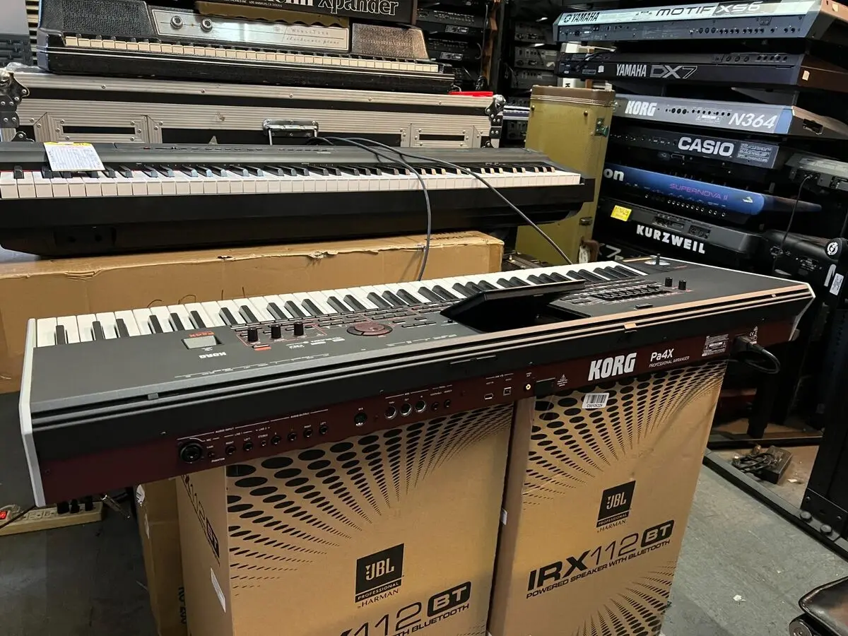 

Korg PA4X76 ORIENTAL ORT, PA4X 76 Key keyboard /Arranger /PA 4x 76 MINT ARMENS