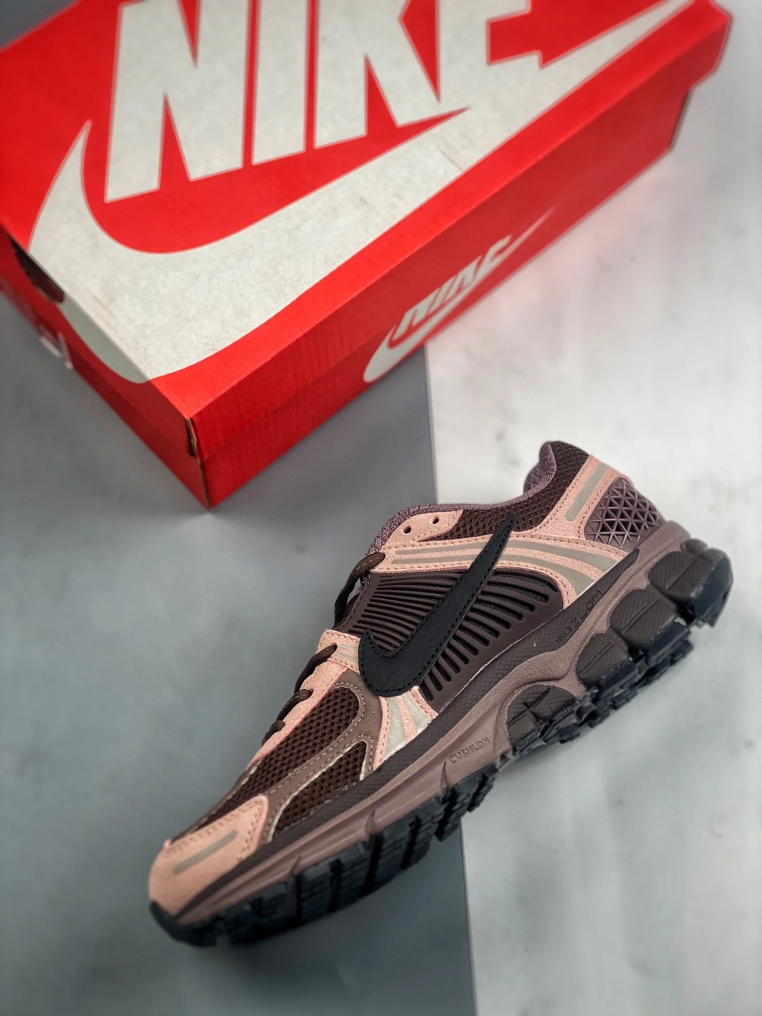 Удобные и универсальные повседневные кроссовки Nike с низким берцем из