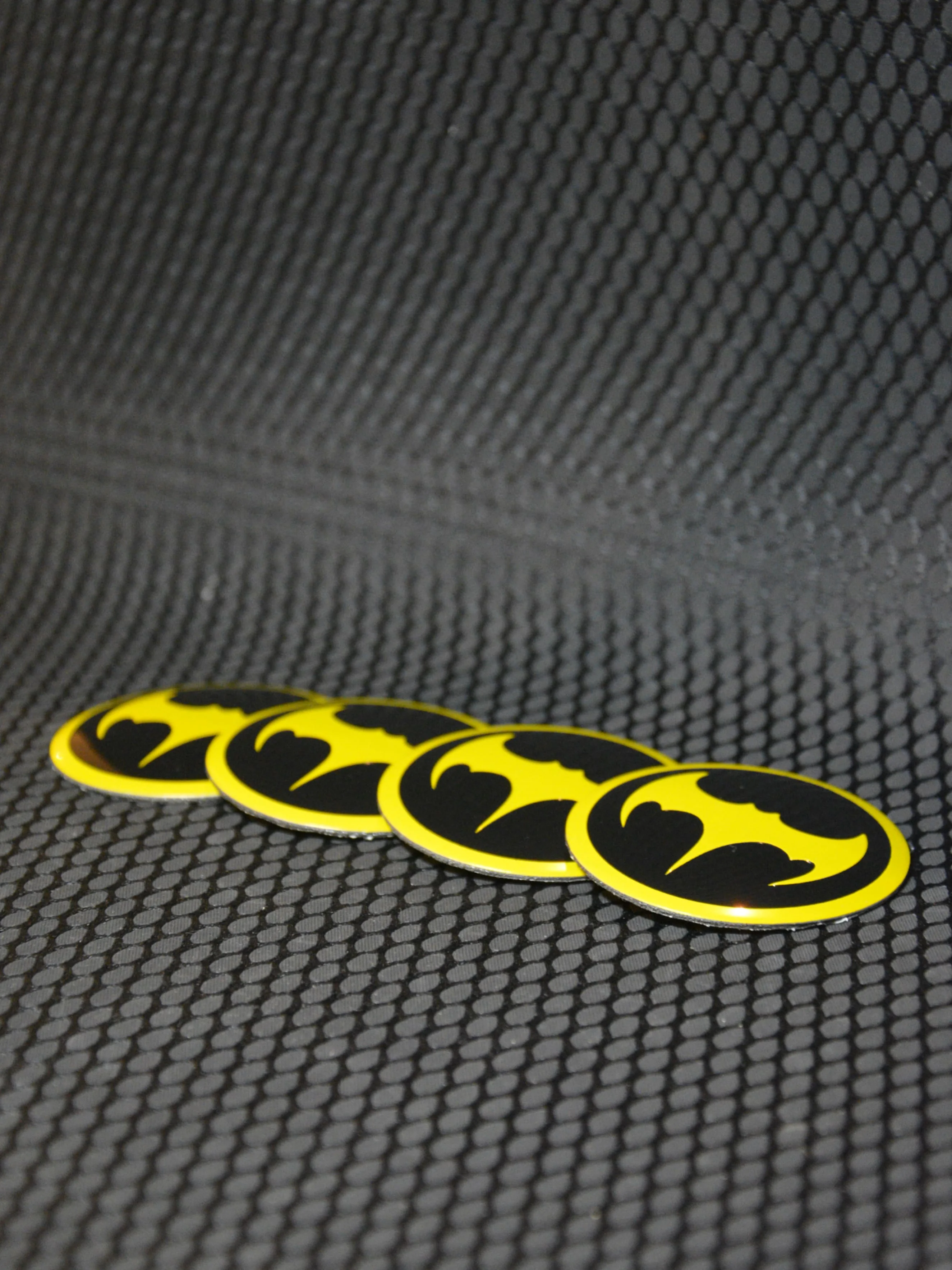 Наклейки на колеса Batman / Наклейка капот D-56 мм |