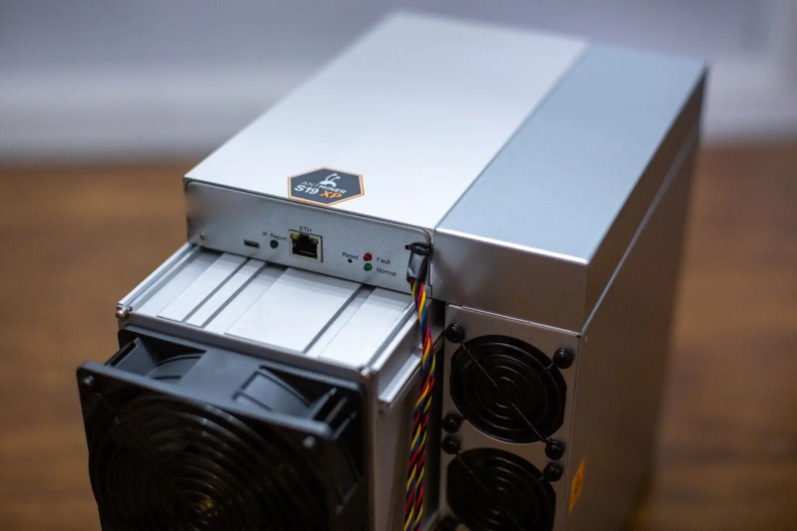 

Лидер продаж, Рождество, 50% скидка, распродажа, для Antminer S19 Hydro (158 th/s), одна единица
