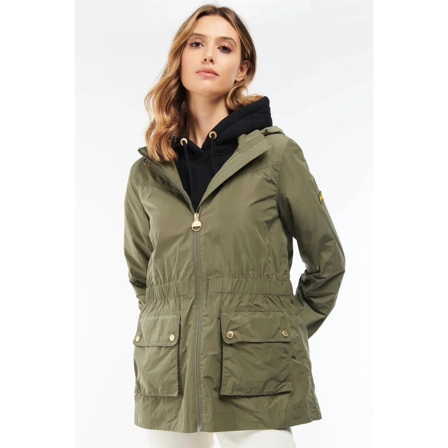 Barbour International Б