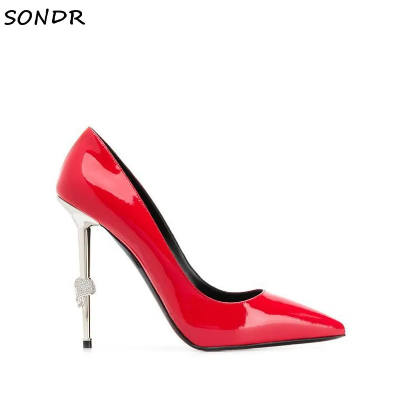 

Women New Metal Heels Pumps Party High Heels Ladies Pumps Women Shoes Designer Pointed Toe Patent Leather Wedding Shoes 2022