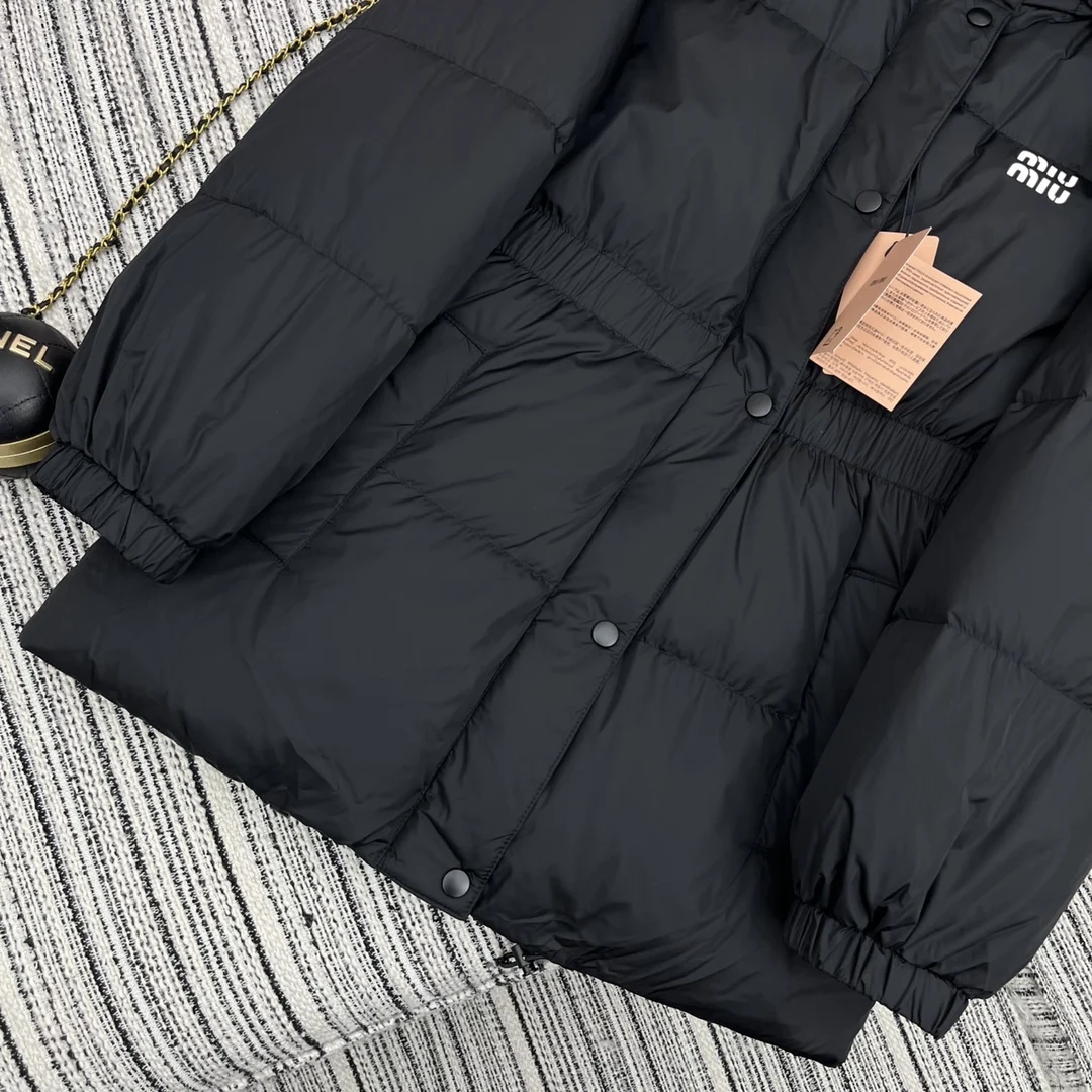 Новая зимняя шляпа Miu 90% белая куртка