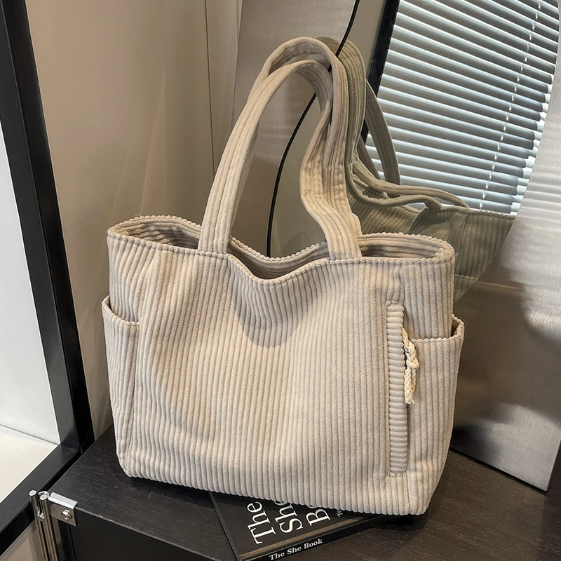 Женская сумка через плечо с полосками и большой вместимостью