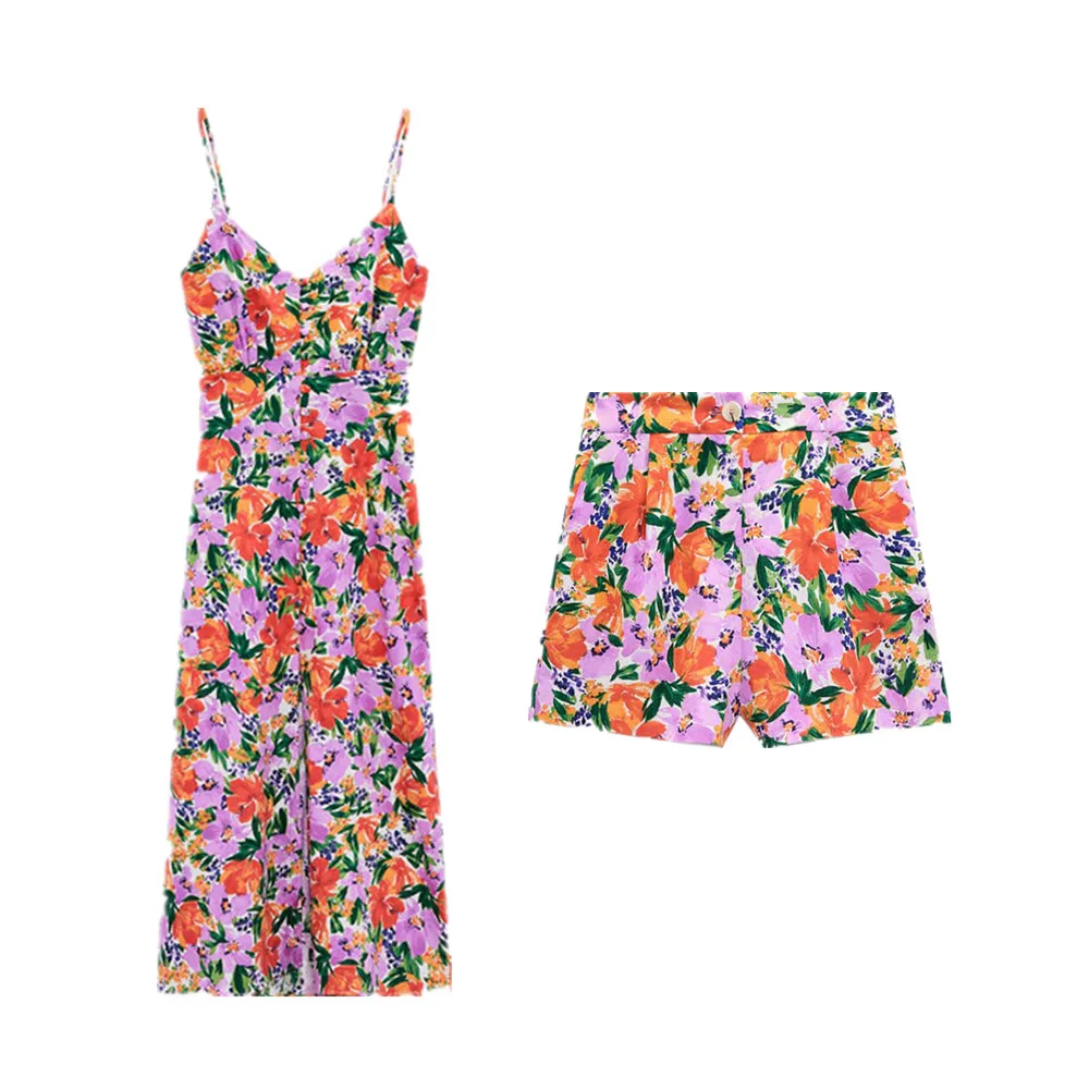 

Женские летние шорты с V-образным вырезом и завышенной талией