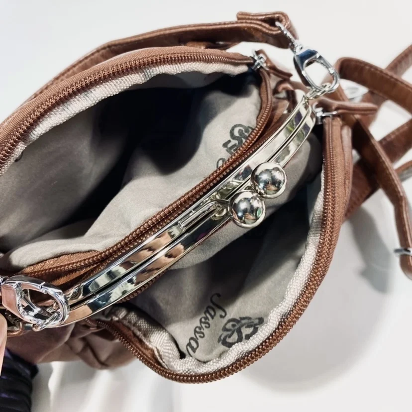 Маленькая женская сумочка с фермуаром - доставка по РФ от 2 дней тренд 2022 (осенняя