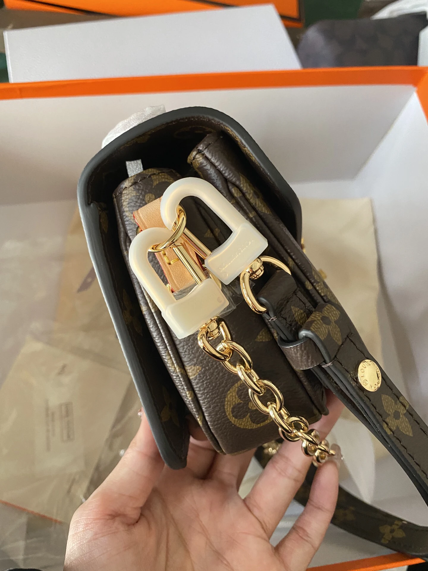 сумочка Высококачественные брендовые товары Качество и мастерство исполнения