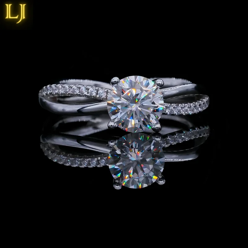 

Shiny Moissanite 1.0ct Wedding Rings Moissanite Round Cut Diamond Shimmering Engagement Ring for Women