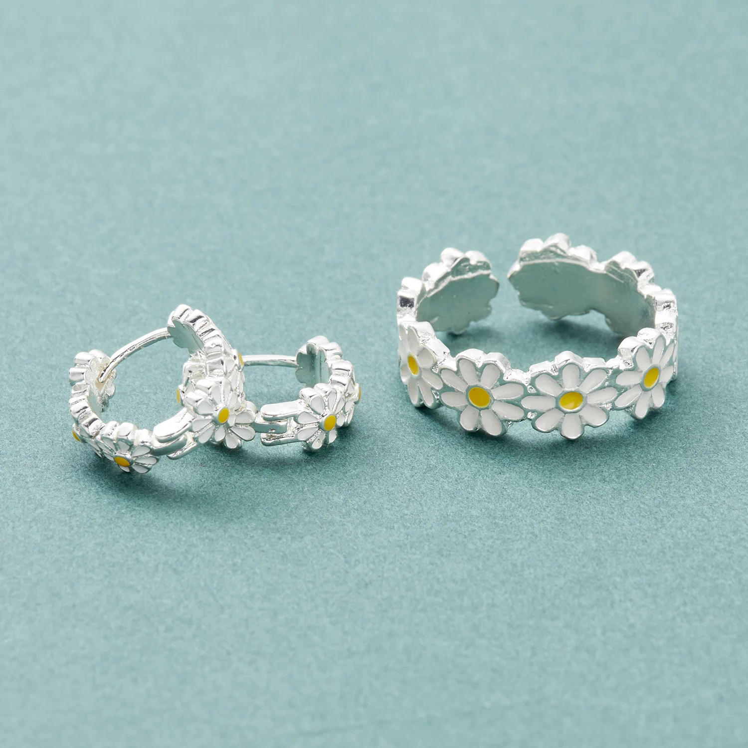 

Korean Fashion White Daisy Flowers Rings Girls Open Adjustable Ring Wedding Ring Fr Women Travel Party Jewelry Birthday Gift