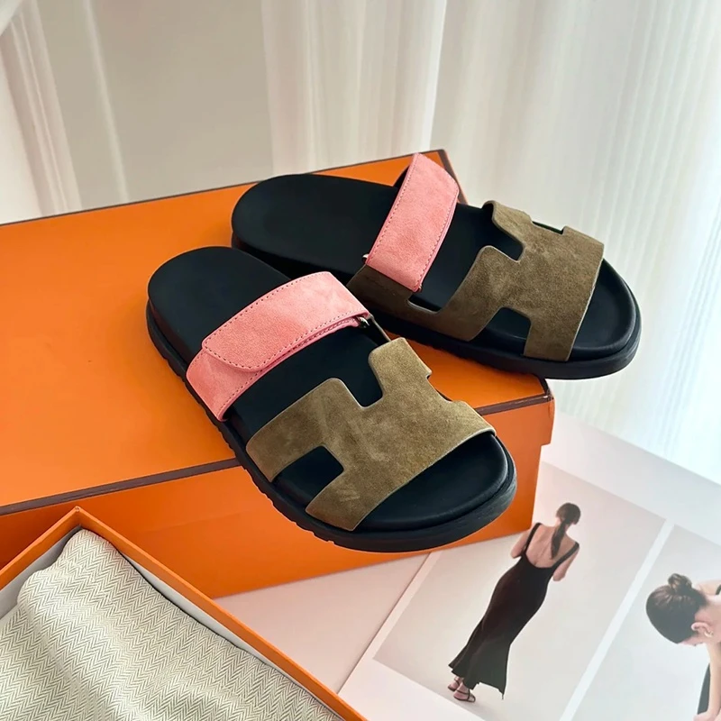 

Luxury Designer Women's Sandals 2023 Summer Leather Flats Comfortable Outdoor Beach Slippers High Quality Color Matching Shoes