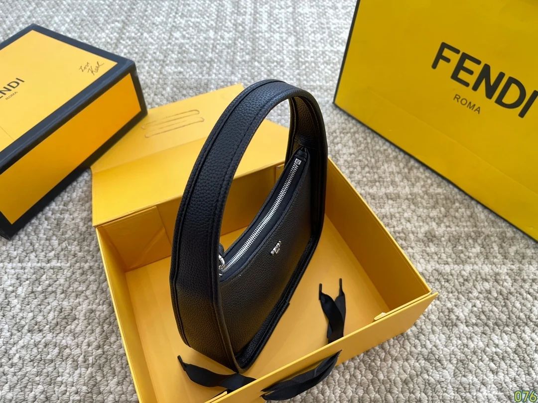 точная копия 1:1 Сумка Для Подмышек В Стиле Fendi