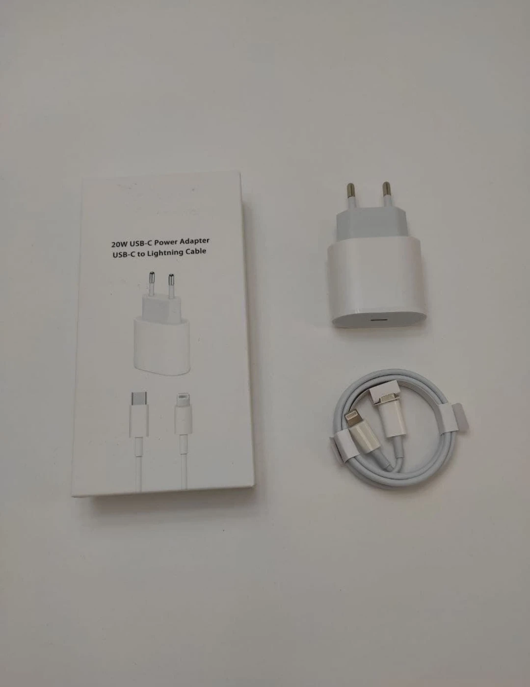 Оригинальный зарядник айфон 5. Зарядное устройство айфон 13 оригинал. Оригинальный зарядник на айфон. 5w зарядка apple лайтинг адаптер. Зарядное устройство айфон 13 оригинал.