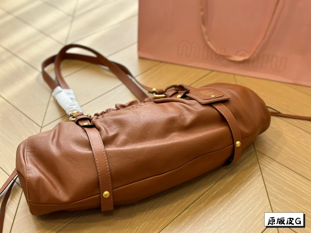 MiuMiu Style Copy 1: 1 Новый повседневный пакет на плече сумки 41 * 23 см