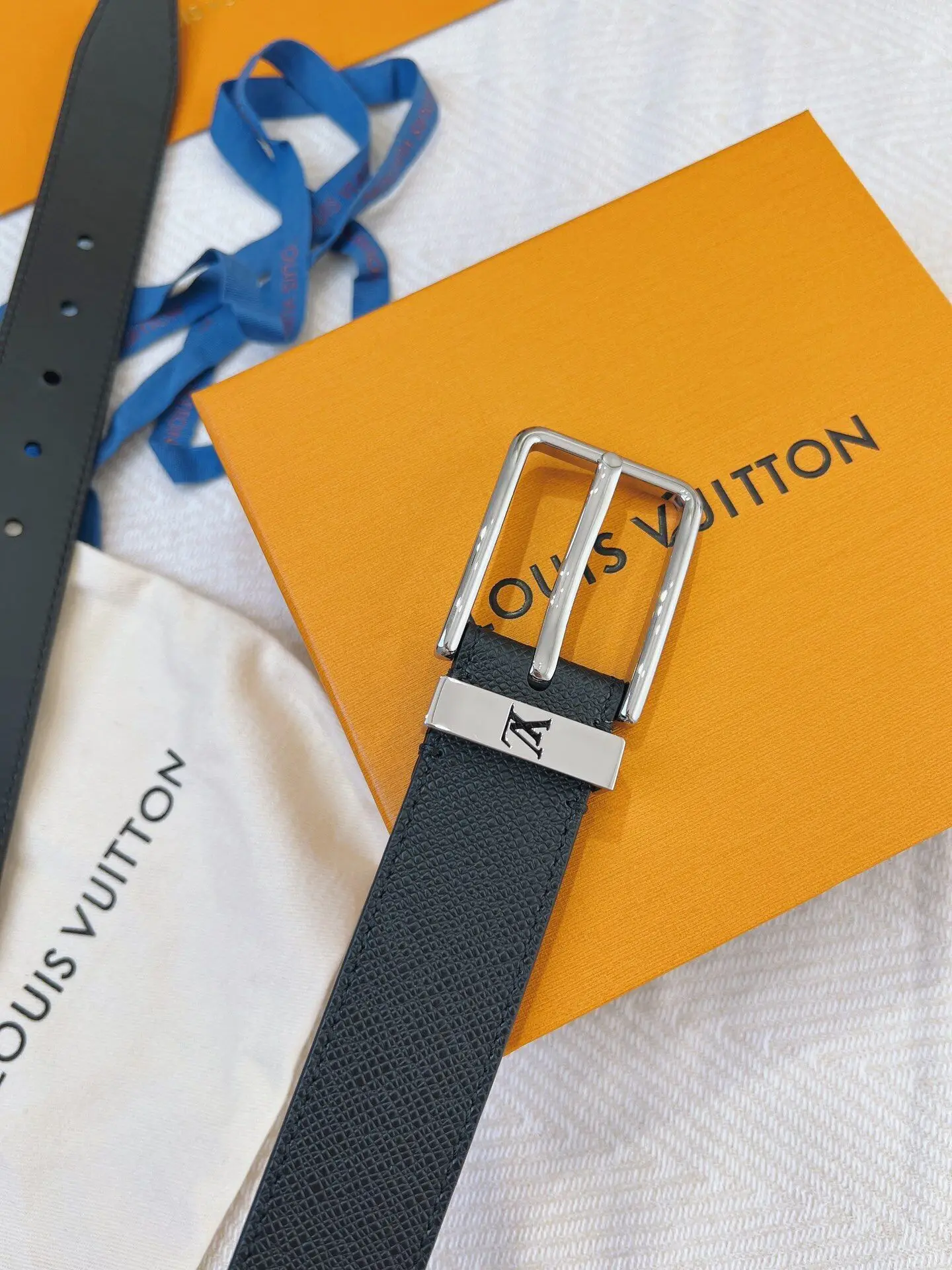 точная копия 1:1 Модный Роскошный В Стиле Ста Моделей Louis Vuitton Простой КлассичесКий Копией PONT NEUF Толщиной 35 ММ Ремень С Булавочной