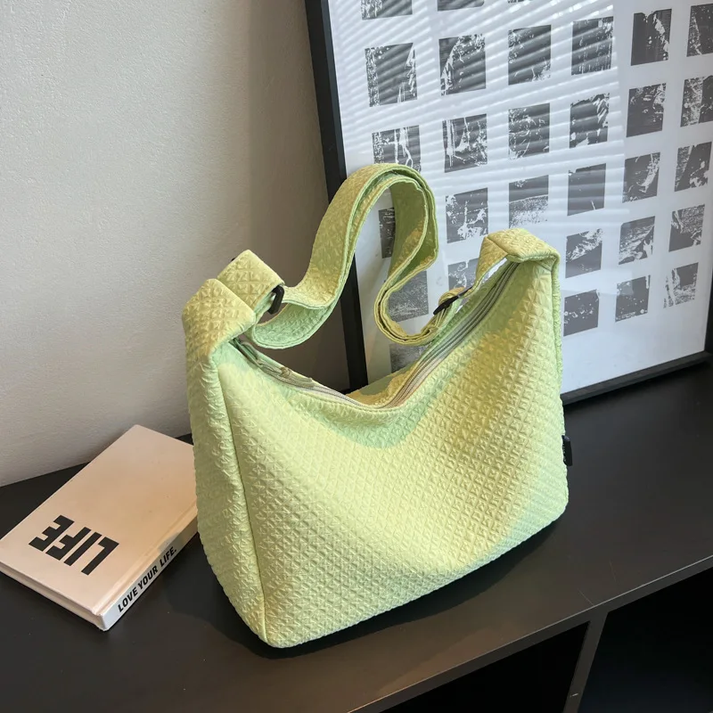 

Casual Canvas Large Capacity Tote Bag 2022 New Women's Shoulder Messenger Bag