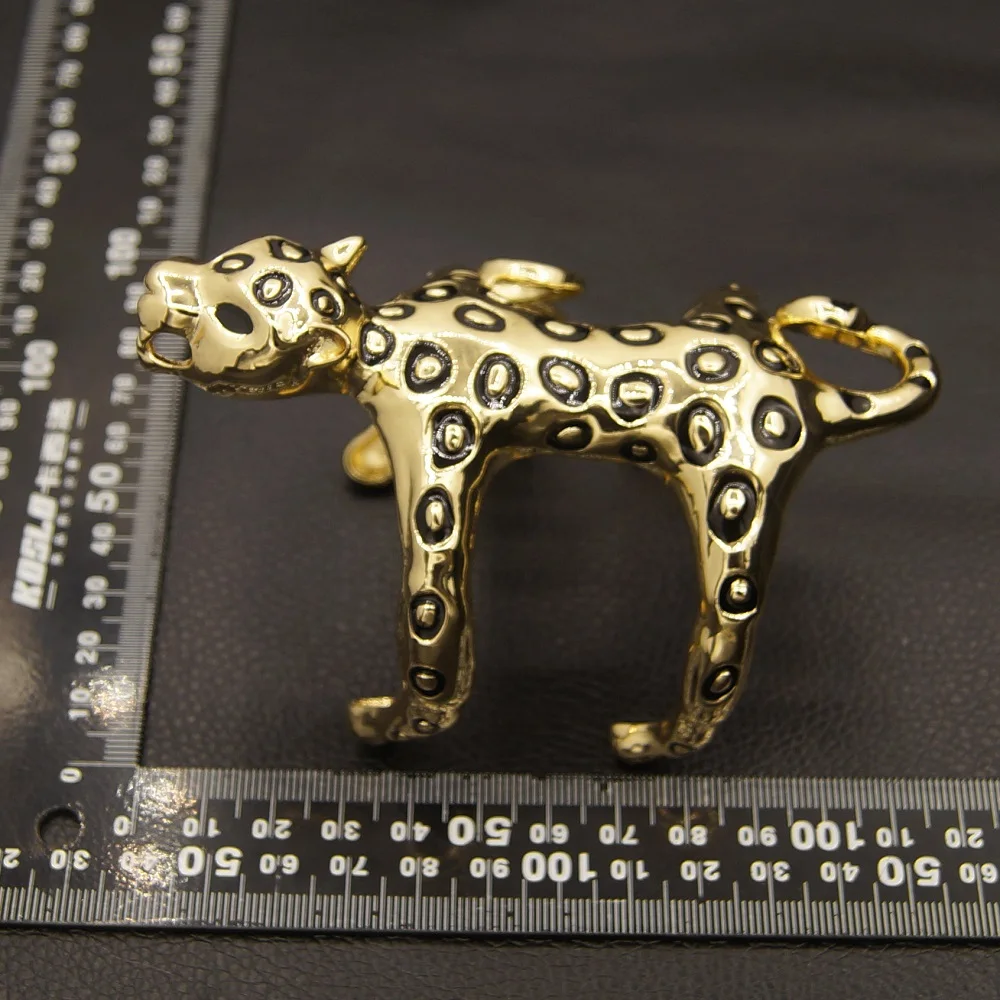 Woman Bracelet With Fine Adjustable Opening Trendy Tiger Stripe Shape Large Bracelet Gift Everyday Wear Free Shipping