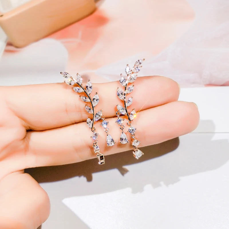 Flashing Cubic Zirconia Earrings Accessories Leaf Chain Drop Dangle Earring Christmas Gift Elegant Woman Long Earrings for Women