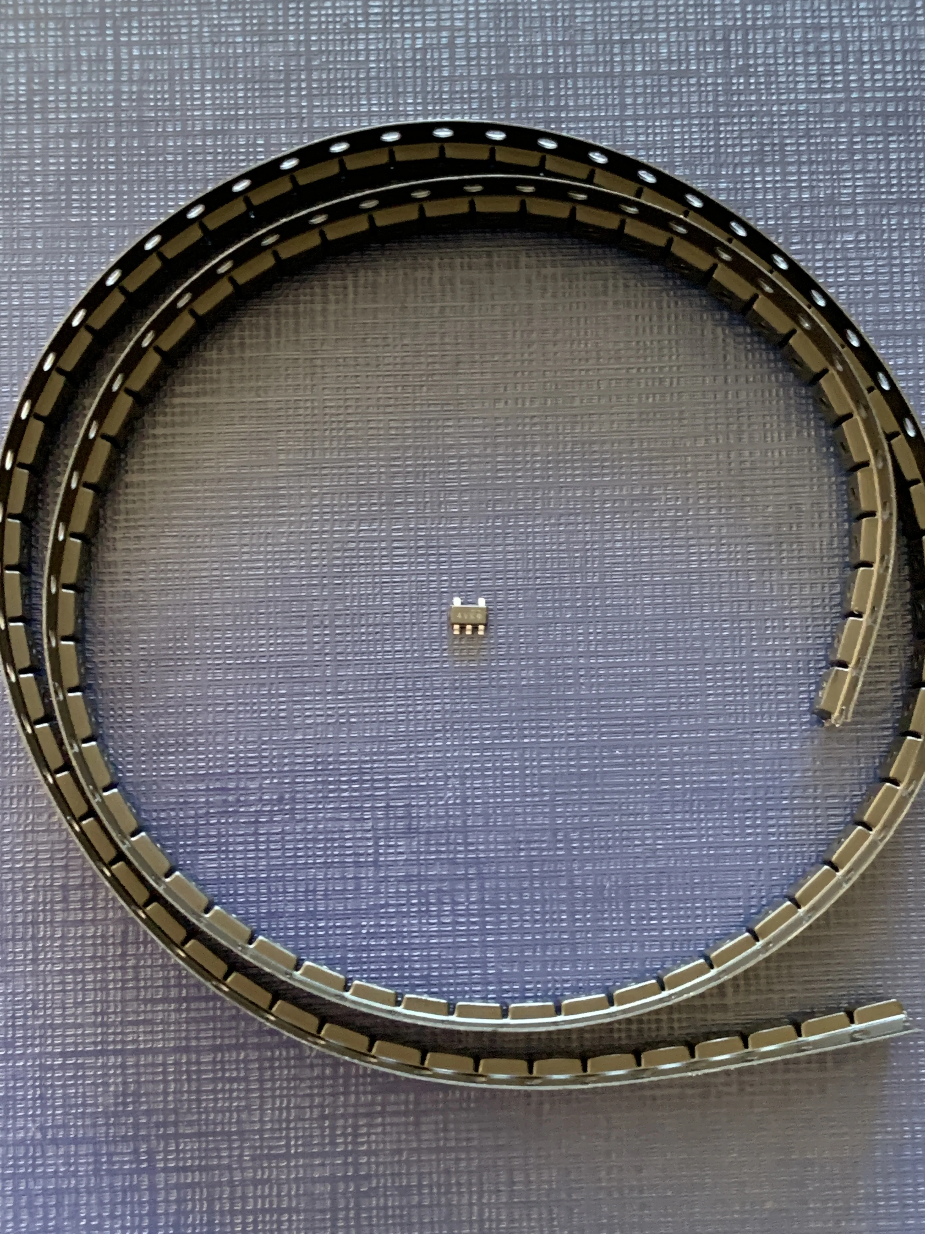 Линейный регулятор LDO 1.8V ; 300mA