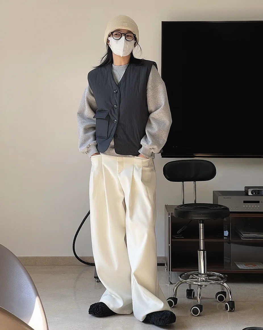 woman warm fall winter vest with pocket