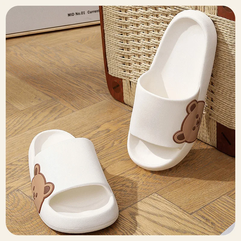 Women's Thick Bottom Home Slippers Cute Ladies Indoor Outdoor Wear Cute Cartoon Bear Bathroom Slippers Thick Beach Sandals