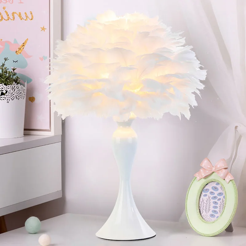 

Table Lamp With Feathers USB Power Night Light Bedroom bedside Lamp Dining Room Hotel Bedside Desk Lamp Modern Wedding Decor