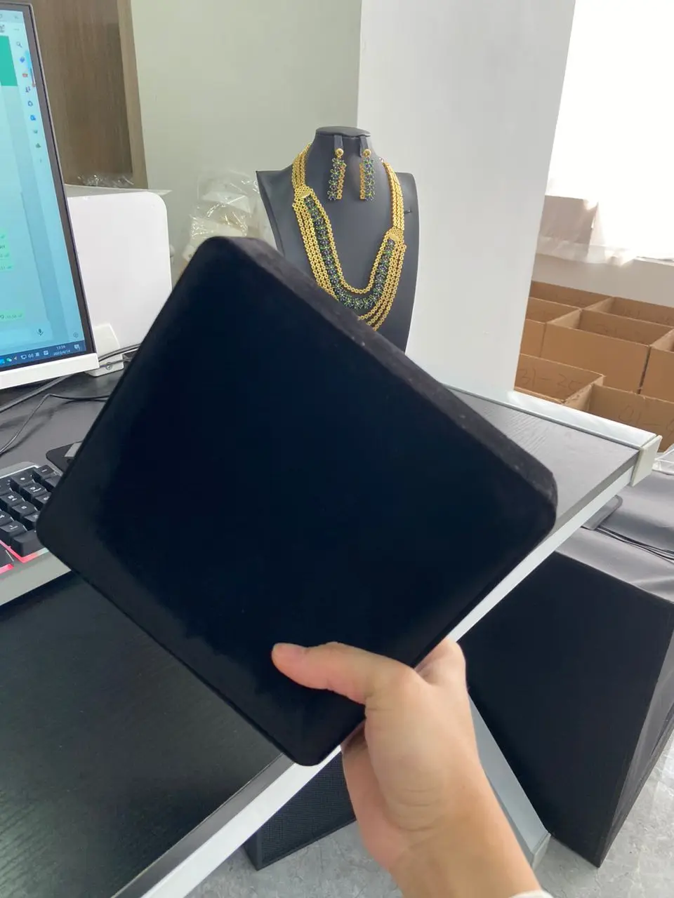 

Velvet Jewelry Box for Ring Necklace Earring Jewelry Set Gift Box Bracelet Storage Jewelry Organizer Case Tray Holder Storage