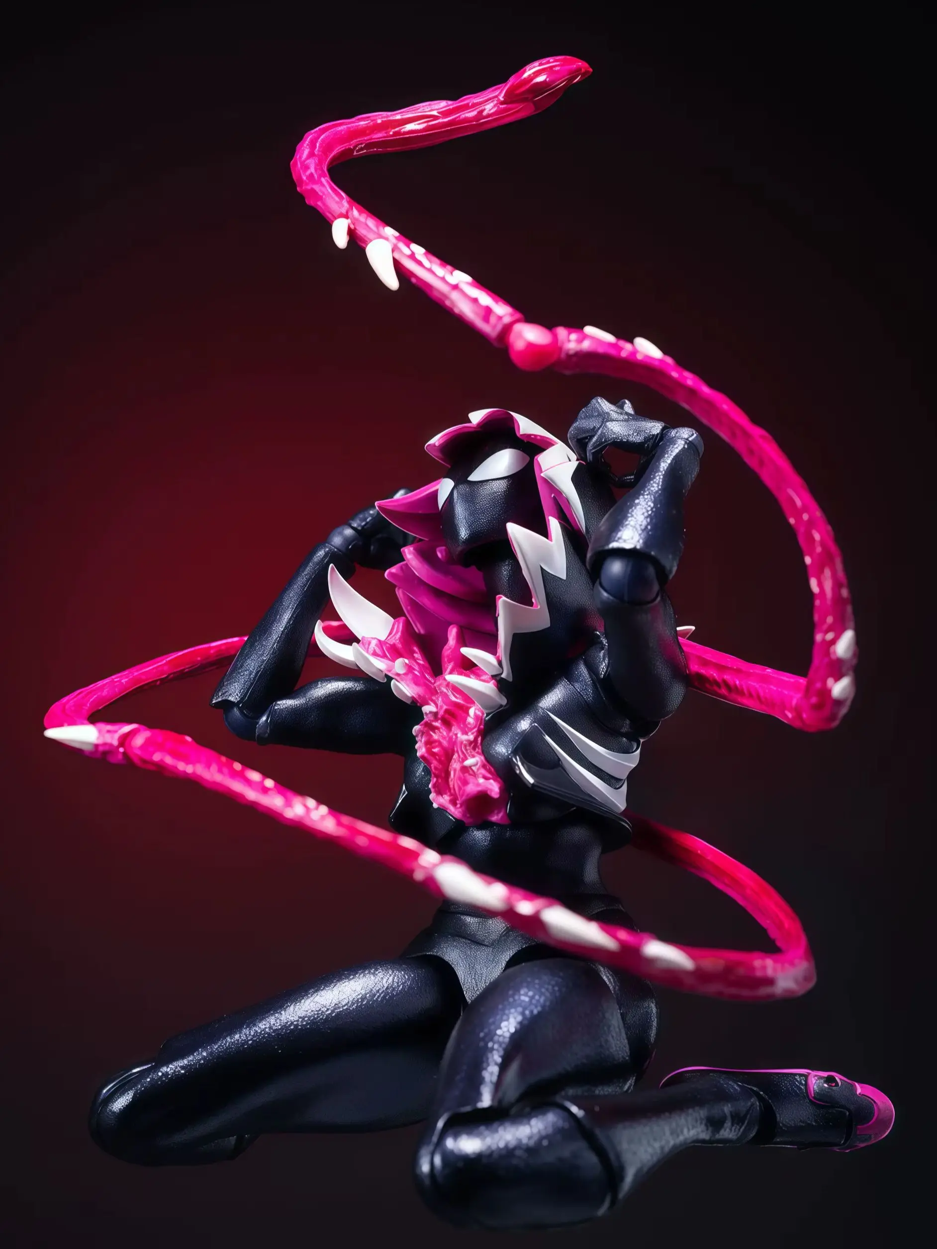 Фото Фигурка Venom Gwen Anime GK, модная игрушка, статуэтка, сувенир, украшение для стола, подарок на день рождения, популярный товар №2