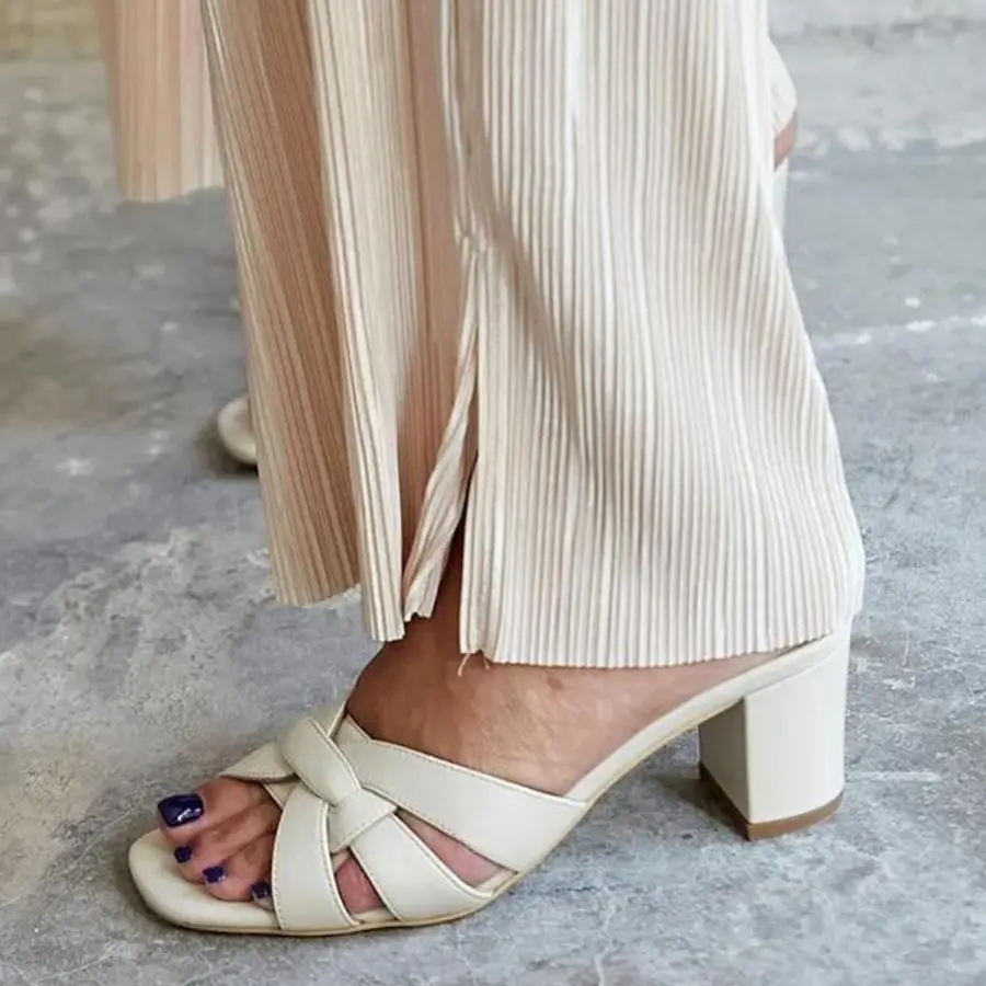 Bino Interior Exterior Genuine Leather Knit Shaped Square High Heeled Slippers Black White Beige Summer House Shoes Stylish