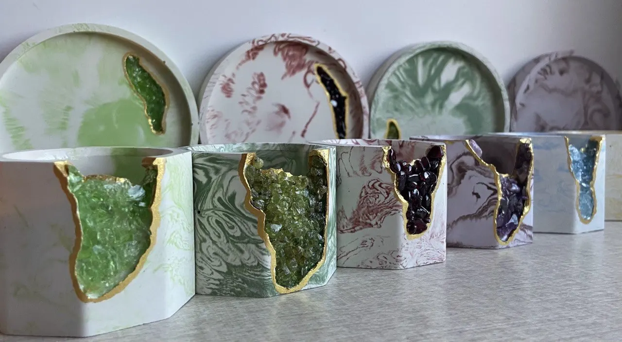 Украшения для дома Подсвечник с инкрустацией камнями гранат аметист оливин гипсовый декорк фигурки